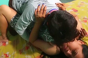 Hot Desi Shortfilm 220 - Nandhini Aunty Boobs Pressed & Kissed, Cleavage