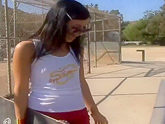 Hot Lesbian In Search Of Pleasure!