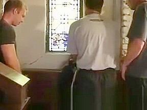 Hot Milf seduces knicker sniffing lesbian slut with her pussy and fingering