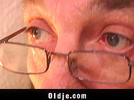 Hot teen 18+ fucks old man huge cumshot in mouth swallow