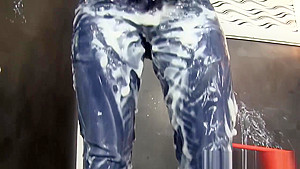 Hottie gets gloryhole rod