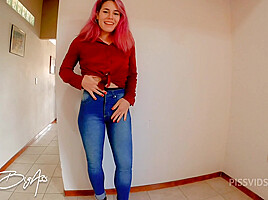 I pee, I couldn't hold it and I exploded with pee, my stepfather gives me even more pee!!! - PissVids