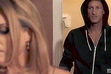 India Summer - Flawless, Scene 5