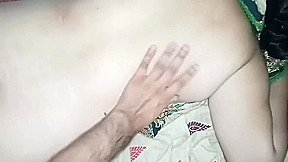 Indian Desi Housewife Ne Apne Husband Se Massage Karwaye Homemade Videos