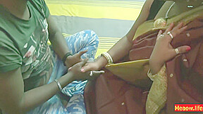 Indian Village Bhabhi Sex! Hot Chudai