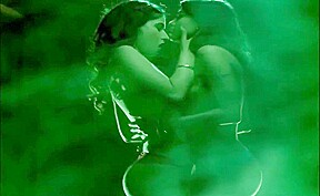 Indian actress Karishma Sharma Sakshi hot lesbian sex Ragini MMS nude kiss