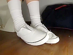 Itchy asian feet