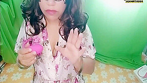 Jab Maa Ko Bete Ke Room Me Dildo Aur Vibrator Milta Hai With Hot Step mother