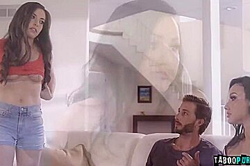 Jennifer White And Lucas Frost In Milf Thresome Sex With Couples Paige And Lucas