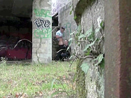 Jimmy fuck Kevin in exhib outdoor - CrunchBoy