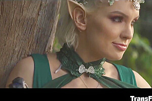 Kenzie Taylor In The Censored Scene From Lord Of The Rings!