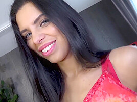 Kira Queen - Hypnotic Tango With Kira Queen - HeavyOnHotties