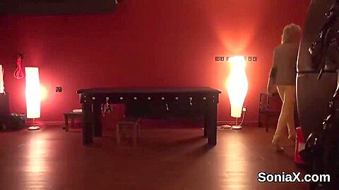 Lady Sonia In Unfaithful Uk Milf Showcases Her Big Jugs