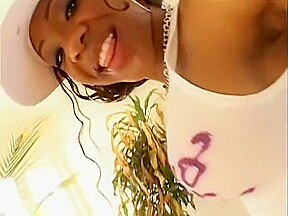 Mature bitch from the hood gives her ass to a young black tug