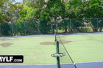 Mellanie Monroe And Oliver Flynn In Makin A Racket By Featuring