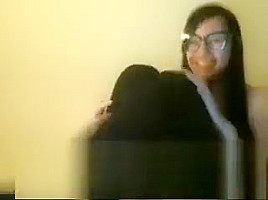 Miley gorgeous brunette teen 18+ toying pussy and fisting