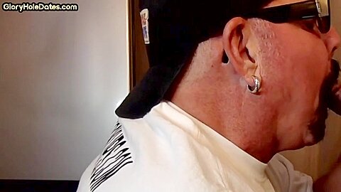 Mouthjizzed gloryhole DILF sucks POV rod in homemade closeup