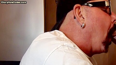 Mouthjizzed gloryhole DILF sucks POV rod in homemade closeup