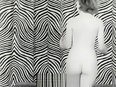 Naked Brunette Dances for Audience (1950s Vintage)