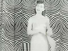 Naked Brunette Dances for Audience (1950s Vintage)
