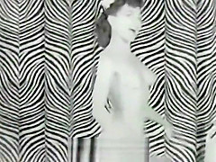 Naked Brunette Dances for Audience (1950s Vintage)