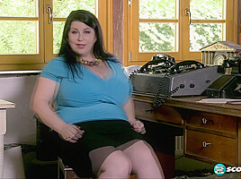 Natalie Accepts All Discharges - BigBoobBundle