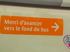 Nelly, Italienne Coquine, Adore Baiser Dans Des Lieux Publics 15 Min