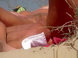 Nudist Milf Finger fucked at the beach