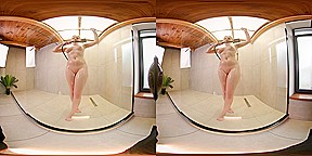 Olena's Shower Adventures - Vrsun