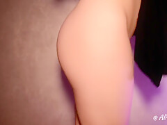 Otbrunette In A Hort Skirt Asturbates Her Perfect Ussy Alicegrylls