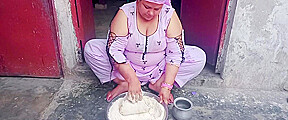 Pakistani House Wife Atta Gundhty Hue Sex