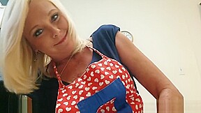 Paris Seduces