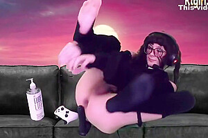 Petite American Brunette Femboy With Glasses Webcams Solo