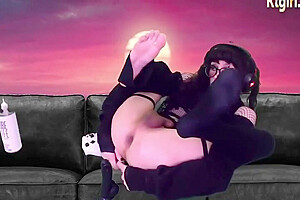 Petite American Brunette Femboy With Glasses Webcams Solo