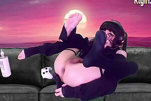 Petite American Brunette Femboy With Glasses Webcams Solo
