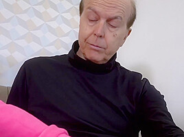 Petite Teen 18+ Pussy Mouth Full Of Cum From Old Man