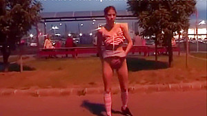 Piss Slut in Public 18 Szilas pihenohely - Feherko utca 1, 2151 Fot