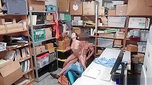 Pretty teen 18+ Theft Gives A Blowjob And Screwed By Lp Officer