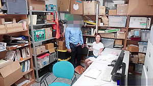 Pretty teen 18+ Theft Gives A Blowjob And Screwed By Lp Officer