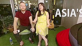Real Burmese Squirting Massage! Amateur Asian POV Oil GF