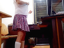 Rebellious student 18+ Starts In The World Of Porn With A Video In Her Stepfathers Office