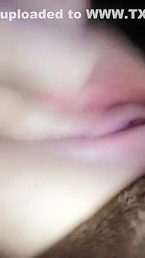 Rubbing my clit until I cum