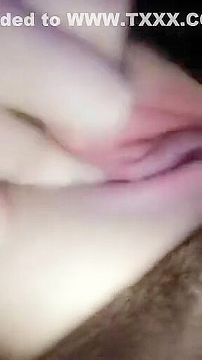 Rubbing my clit until I cum