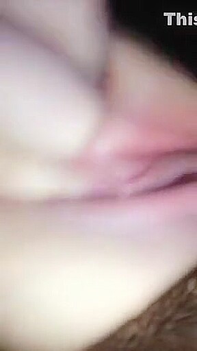Rubbing my clit until I cum