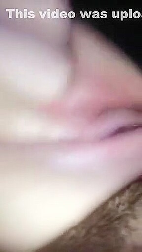 Rubbing my clit until I cum