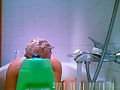 Russian babe caught on bath tub spy
