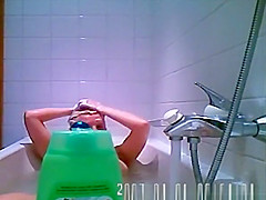 Russian babe caught on bath tub spy