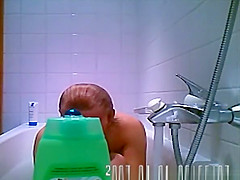 Russian babe caught on bath tub spy