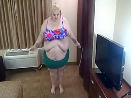 SSBBW Kandy Jump Rope