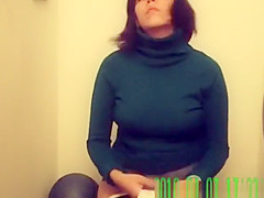 School teachers caught in toilet pissing
